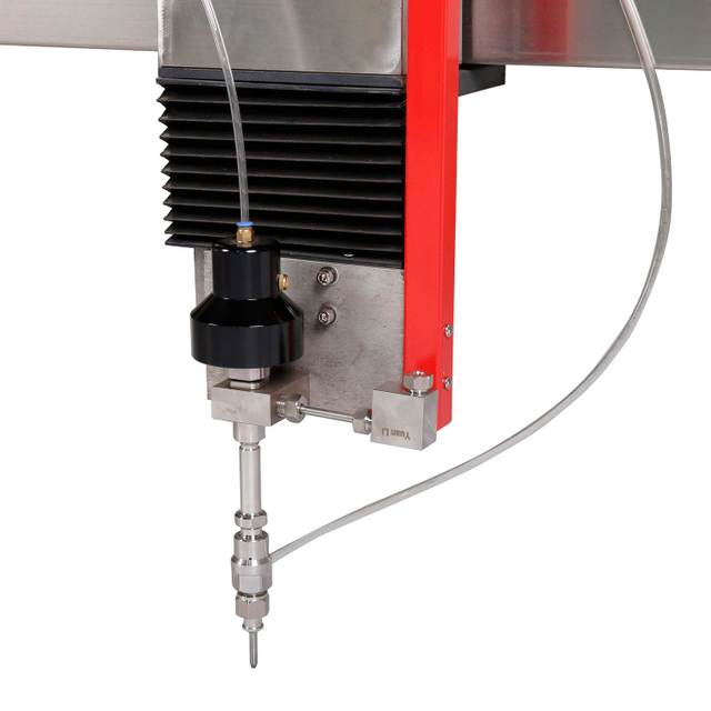 Cabeça de corte de três eixos